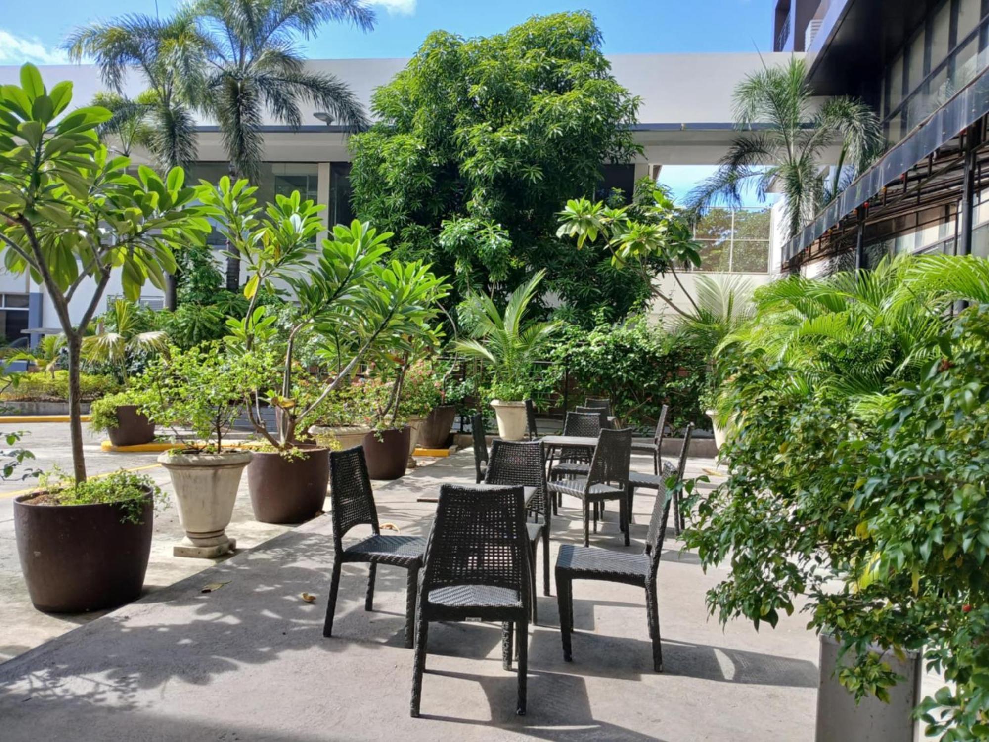 Dohera Hotel Cebu Kültér fotó