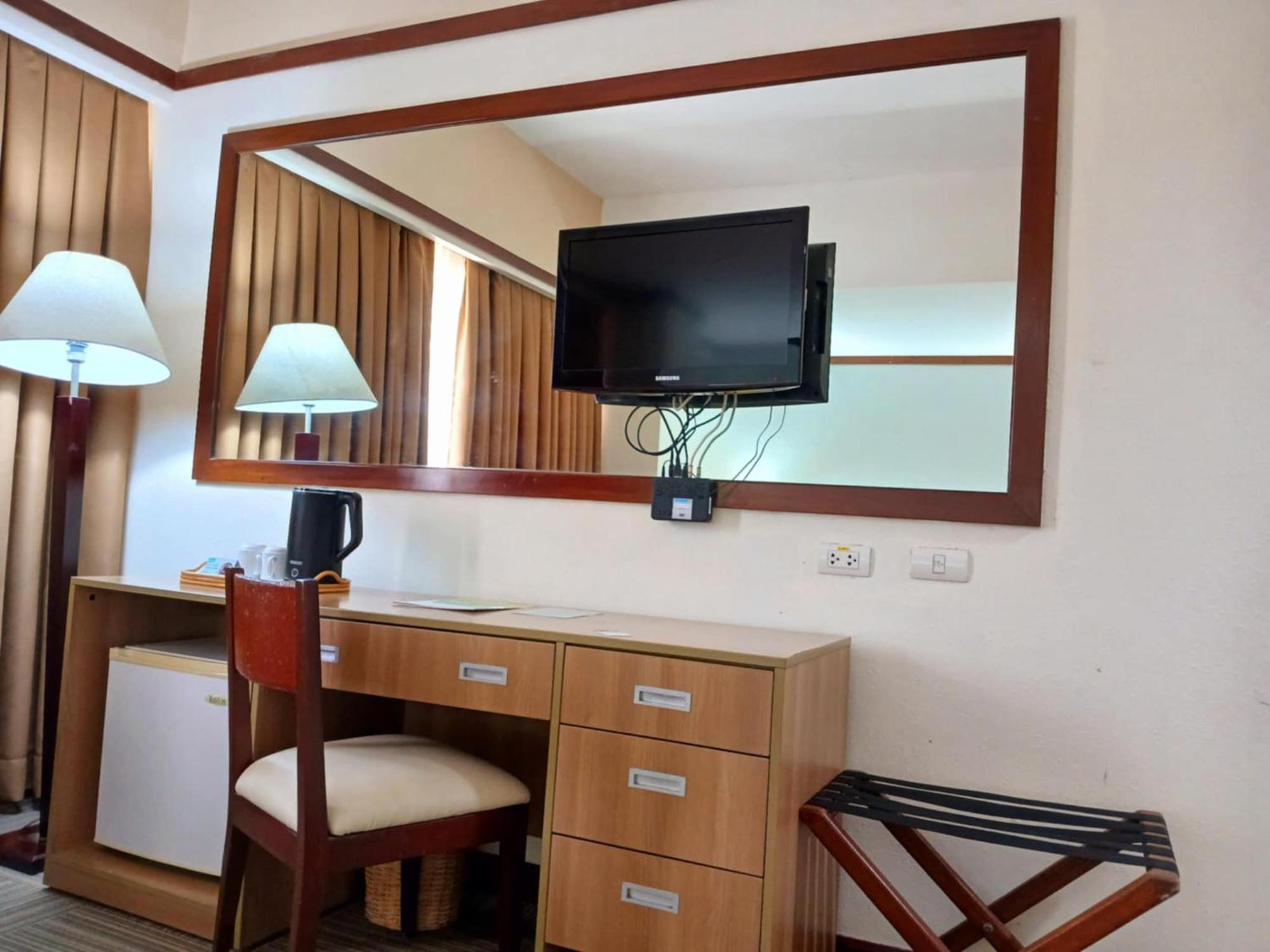 Dohera Hotel Cebu Kültér fotó